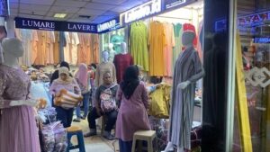 Jelang Ramadan, Pasar Tanah Abang mulai ramai dikunjungi pembeli